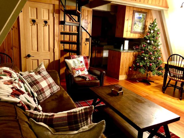 39 Juniper Hill Road, Wilmington, NY 12997