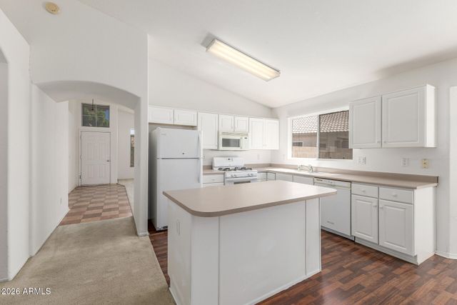 1410 S ROANOKE Street, Mesa, AZ 85206