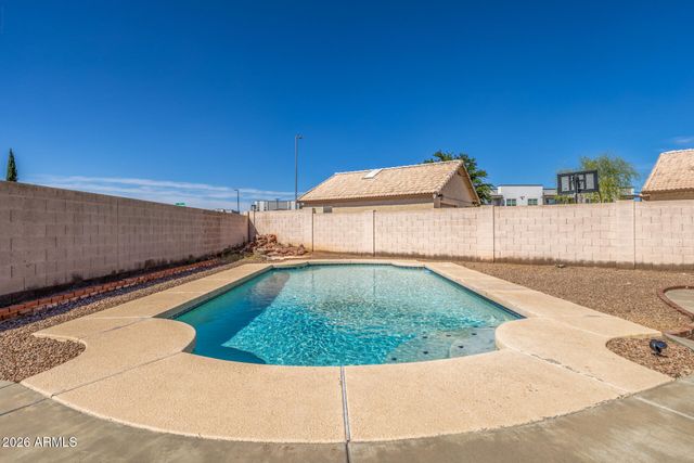 1410 S ROANOKE Street, Mesa, AZ 85206