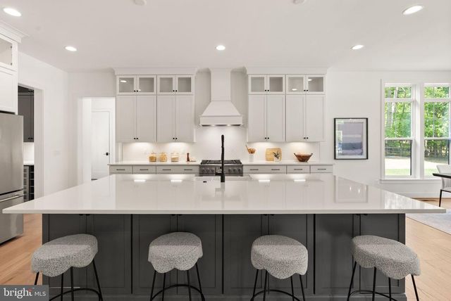 7207 BARNETT RD, Bethesda, MD 20817