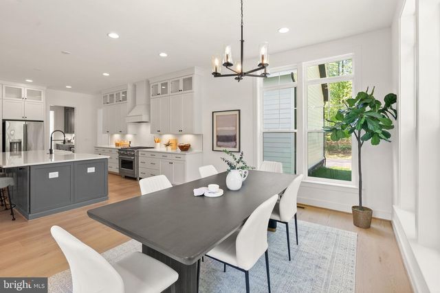 7207 BARNETT RD, Bethesda, MD 20817