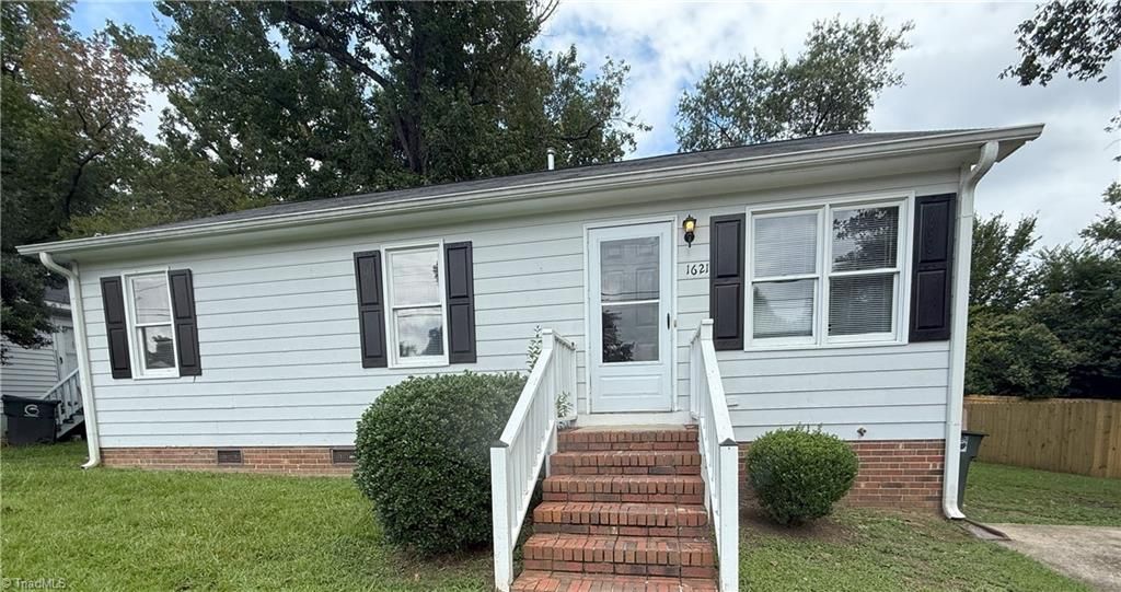 1621 Eastwood Avenue, Greensboro, NC 27401