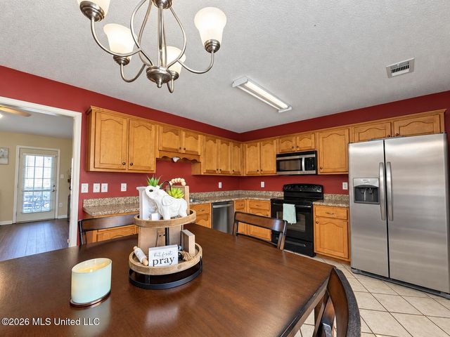 1636 Madison Cove, Southaven, MS 38671
