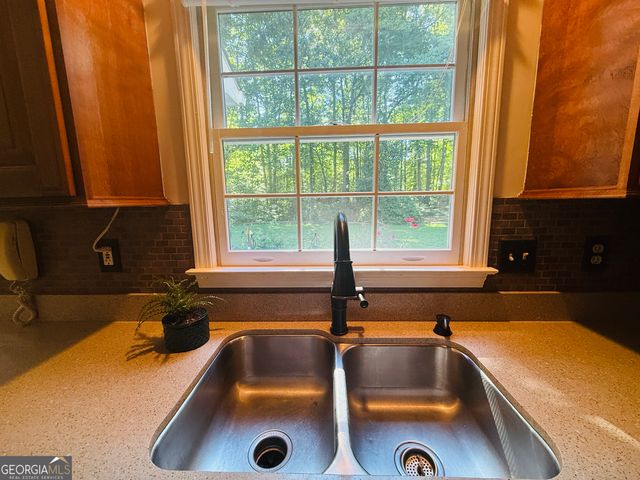 412 Taberon Road, Peachtree City, GA 30269