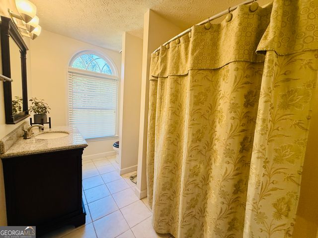 412 Taberon Road, Peachtree City, GA 30269