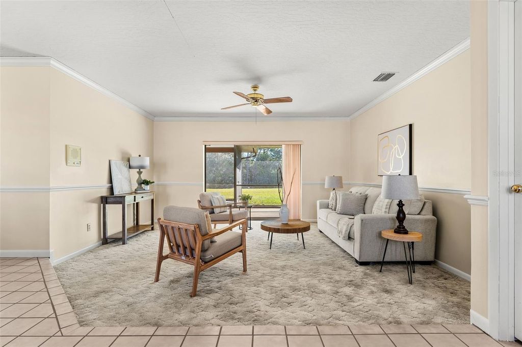 Image 15 of property listing at 2213 WOODLAWN CIRCLE, Melbourne, FL 32934