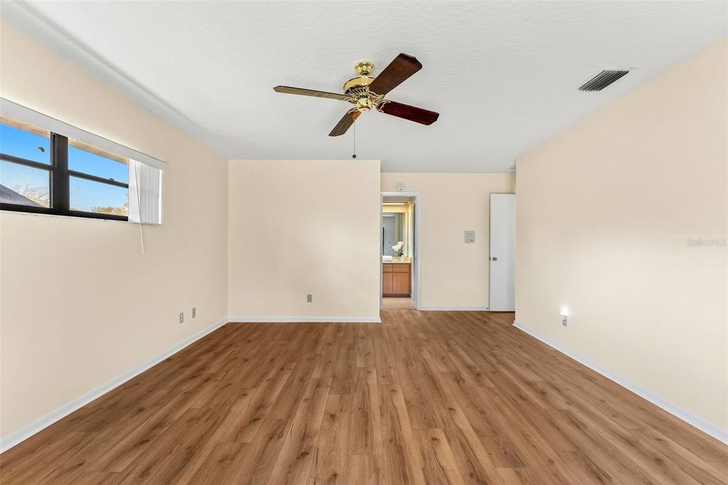 Image 22 of property listing at 2213 WOODLAWN CIRCLE, Melbourne, FL 32934