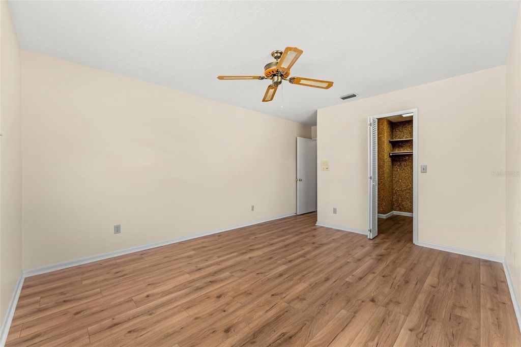 Image 23 of property listing at 2213 WOODLAWN CIRCLE, Melbourne, FL 32934