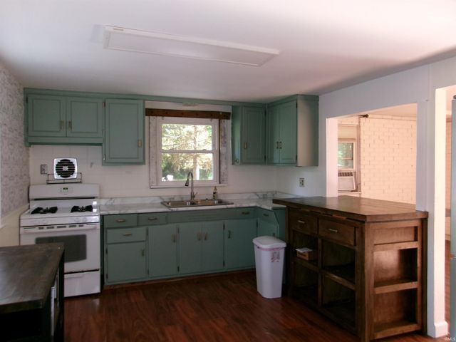 7577 N 550 E, Rochester, IN 46975