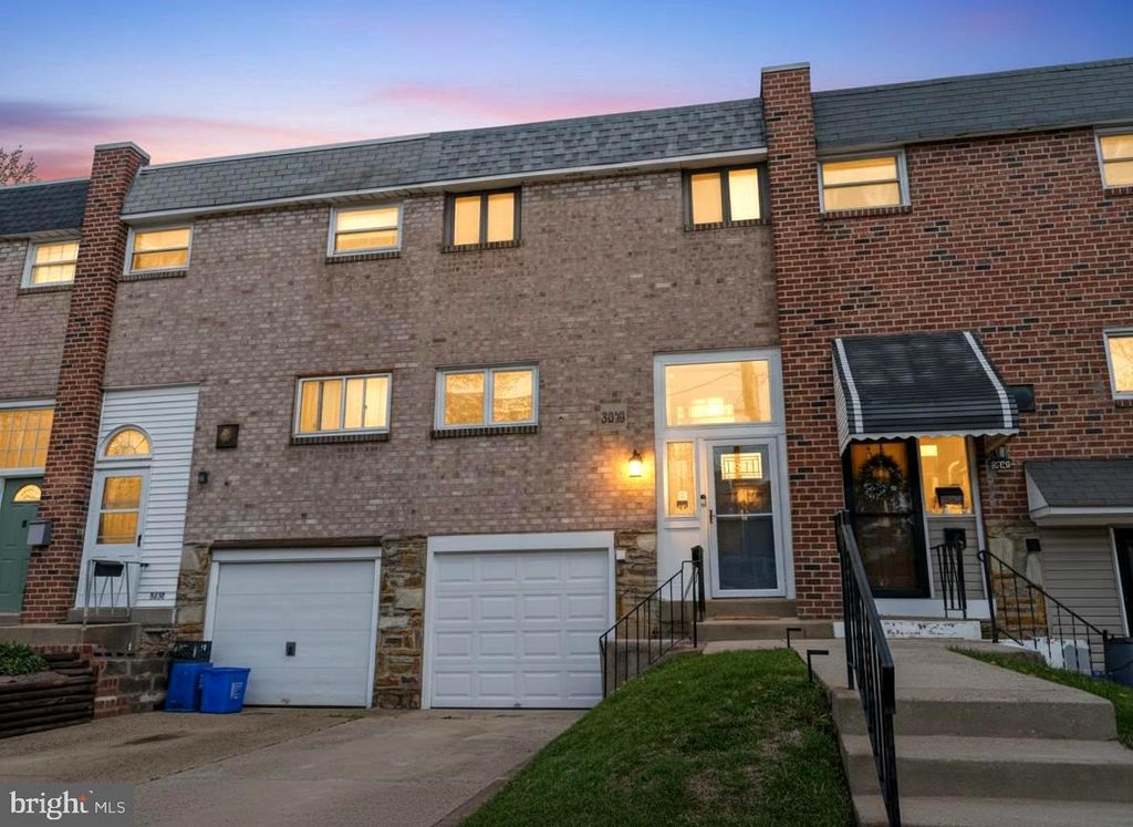 3618 ESSEX LN, Philadelphia, PA 19114