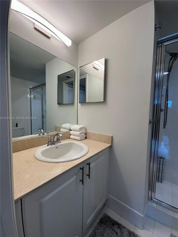 90 Alton Road 2809, Miami Beach, FL 33139