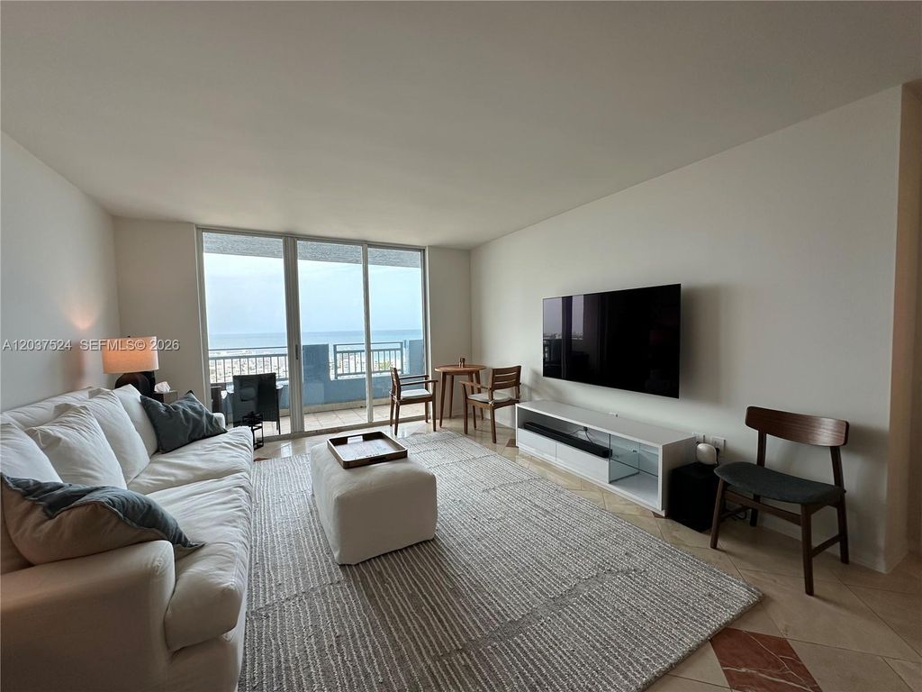 90 Alton Road 2809, Miami Beach, FL 33139