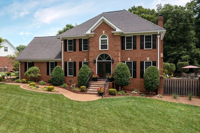 129 Baldridge Dr, White House, TN 37188