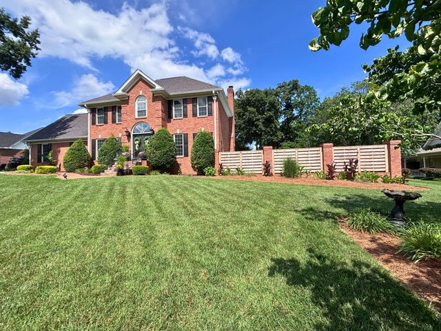 129 Baldridge Dr, White House, TN 37188