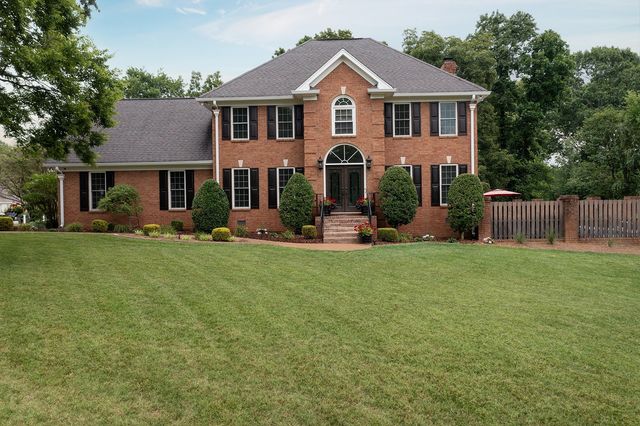 129 Baldridge Dr, White House, TN 37188