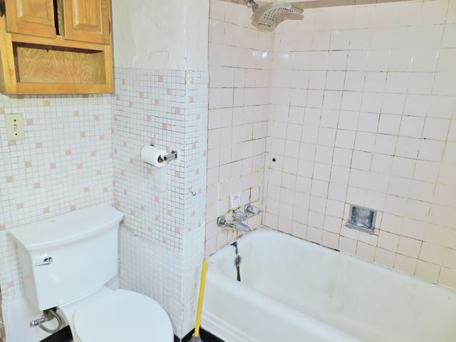 10437 S Avenue H, Chicago, IL 60617
