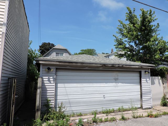 10437 S Avenue H, Chicago, IL 60617