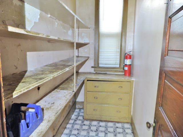 10437 S Avenue H, Chicago, IL 60617