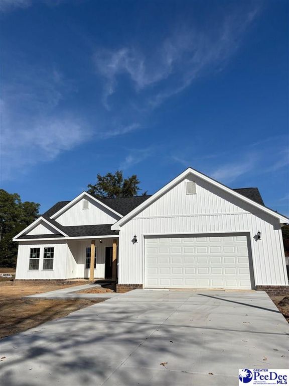 2694 Pineland Circle, Hartsville, SC 29550