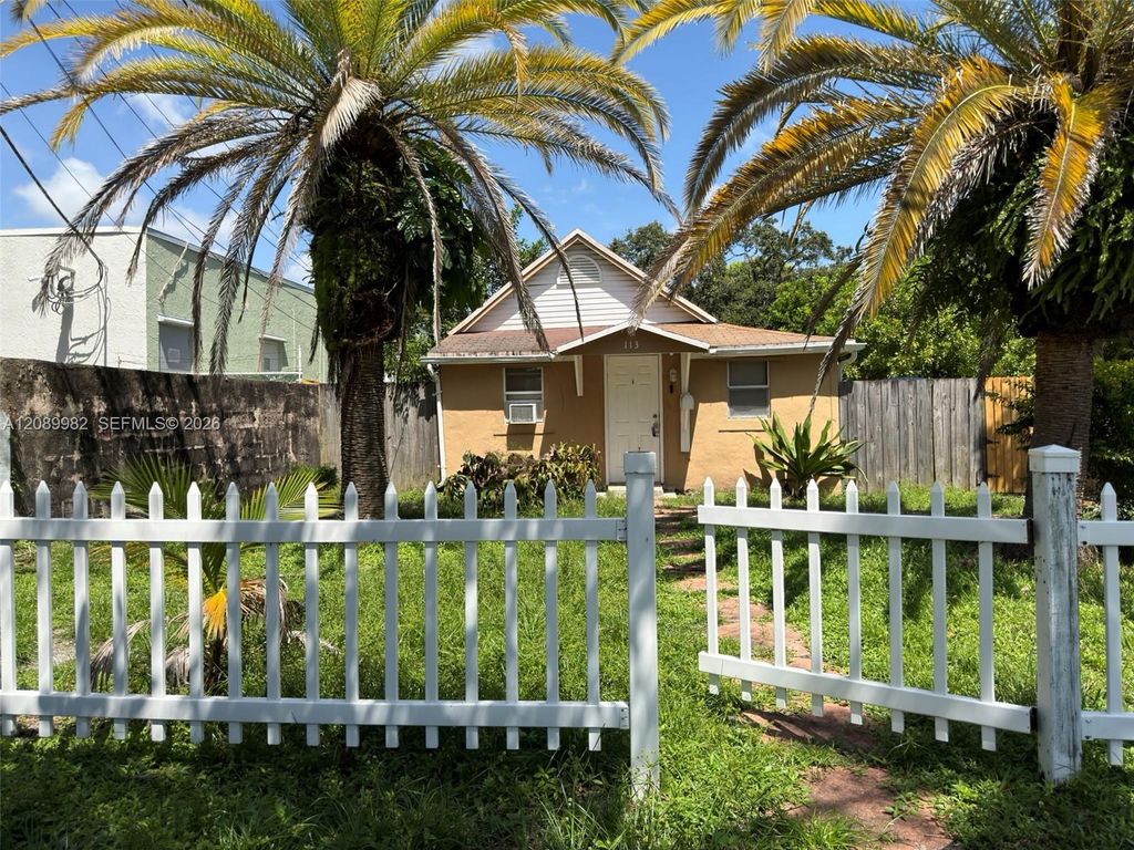 113 SE 4th Street, Hallandale Beach, FL 33009