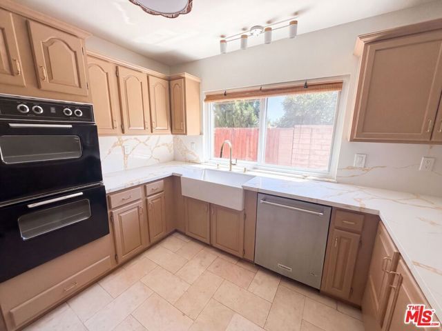 7365 Pomelo Drive, Los Angeles, CA 91307