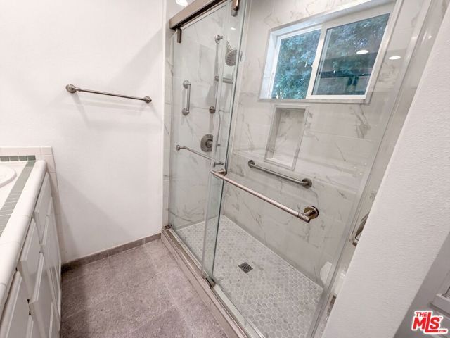 7365 Pomelo Drive, Los Angeles, CA 91307