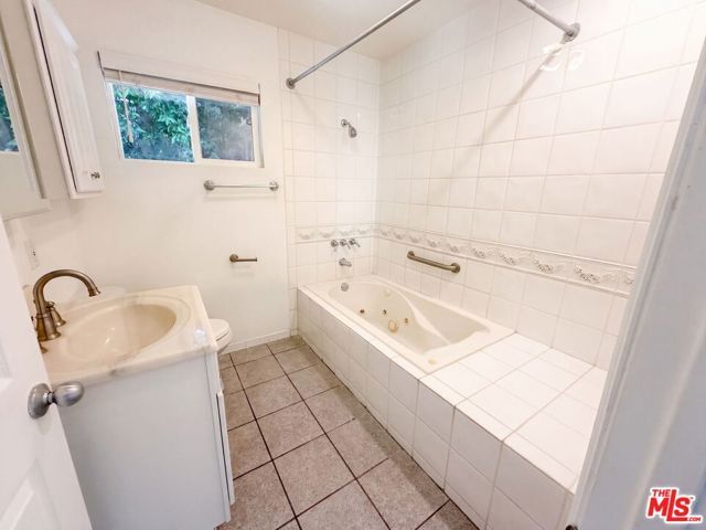 7365 Pomelo Drive, Los Angeles, CA 91307