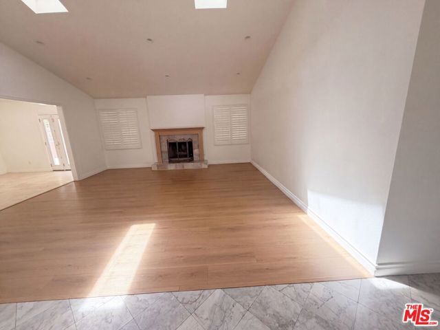 7365 Pomelo Drive, Los Angeles, CA 91307
