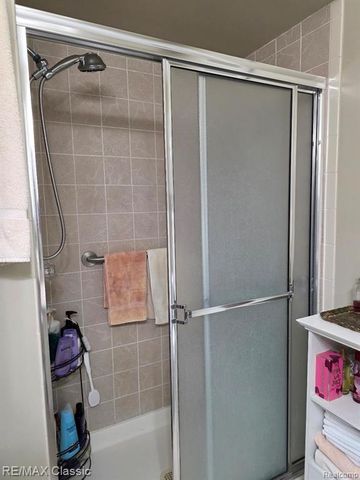 3391 Tremonte Circle Suite 100, Rochester, MI 48306