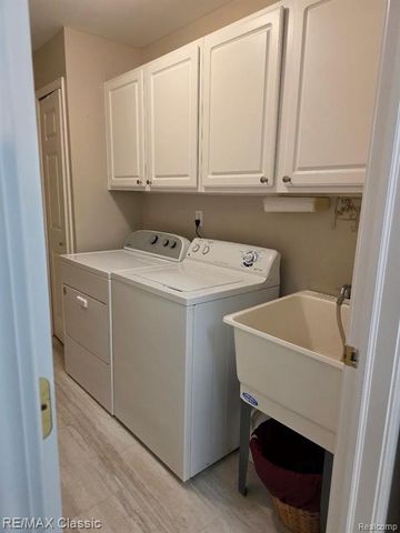 3391 Tremonte Circle Suite 100, Rochester, MI 48306