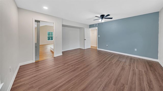 11493 Magnolia Bend Drive, Conroe, TX 77302