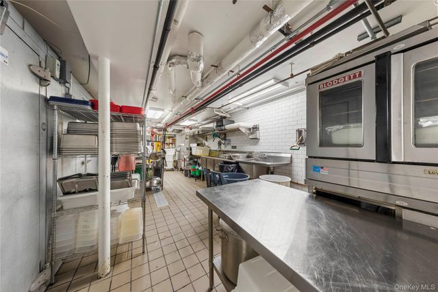 2909 Broadway, Astoria, NY 11106