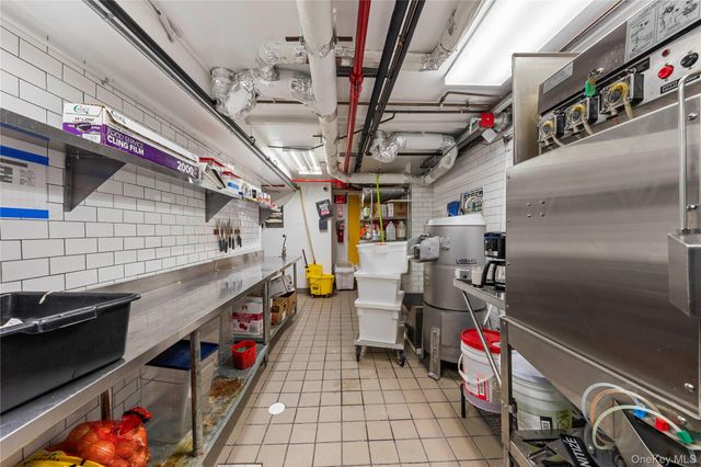 2909 Broadway, Astoria, NY 11106