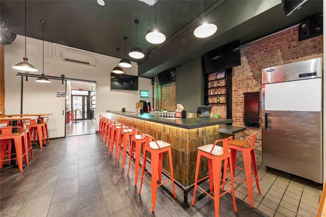 2909 Broadway, Astoria, NY 11106