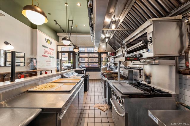 2909 Broadway, Astoria, NY 11106