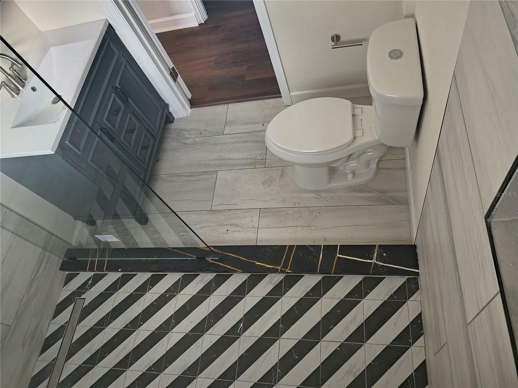 Image 13 of property listing at 1406 GREENWOOD STREET, Orlando, FL 32801