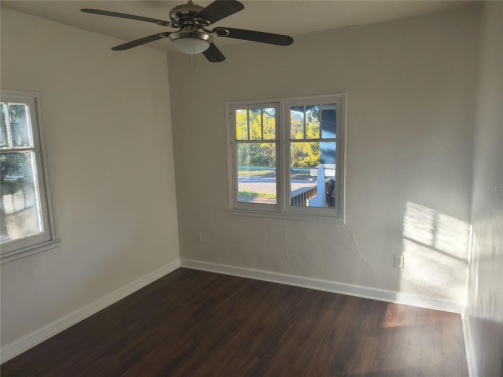 Image 8 of property listing at 1406 GREENWOOD STREET, Orlando, FL 32801