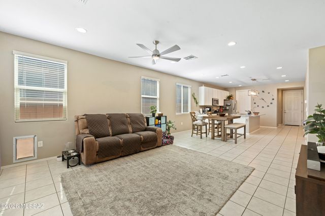 6575 E Via Arroyo Largo, Tucson, AZ 85756