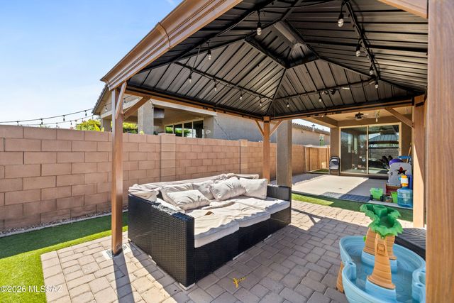 6575 E Via Arroyo Largo, Tucson, AZ 85756