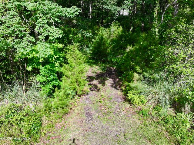 907 Hickory Drive NE, Leland, NC 28451