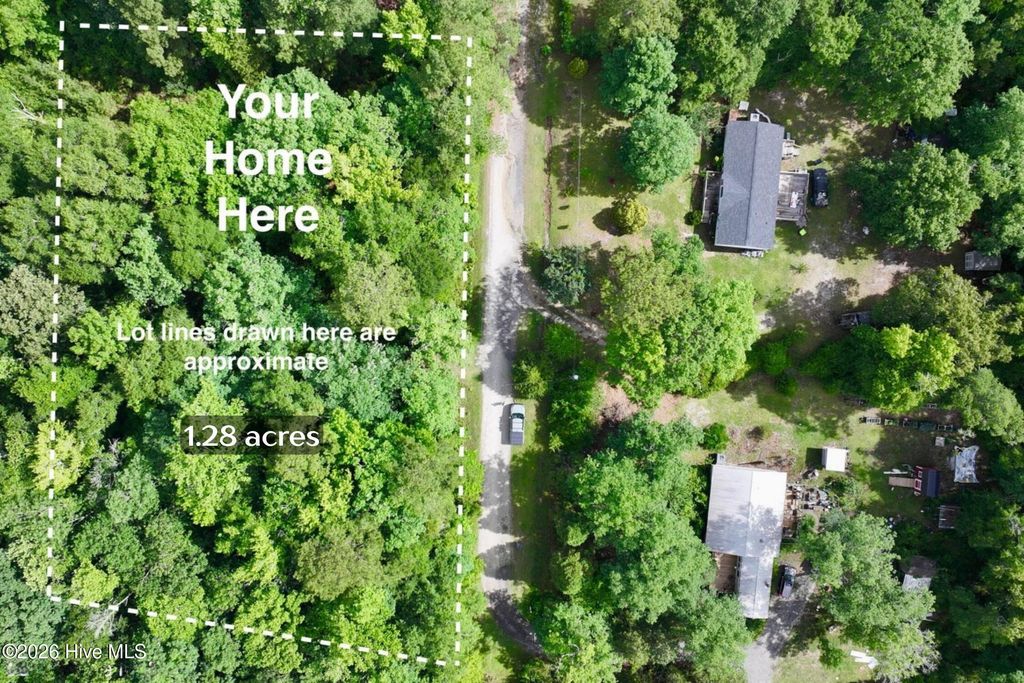 907 Hickory Drive NE, Leland, NC 28451