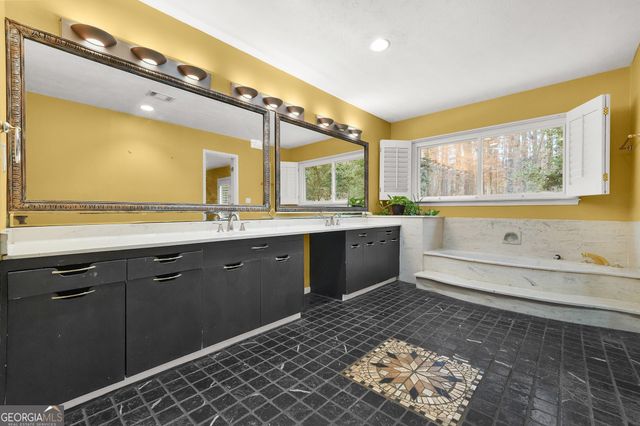 1460 Silver Hill Road, Stone Mountain, GA 30087