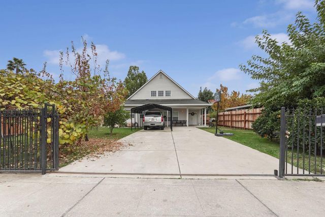 336 E Locust St, Lodi, CA 95240