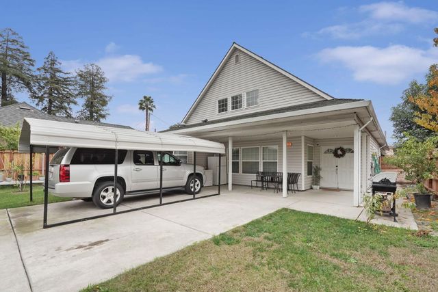 336 E Locust St, Lodi, CA 95240