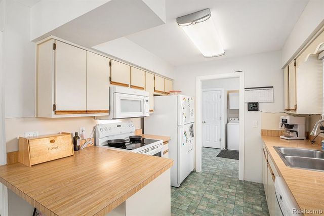 11508 Grand Blanc Road, Gaines, MI 48436