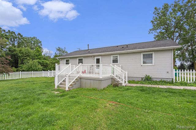 11508 Grand Blanc Road, Gaines, MI 48436