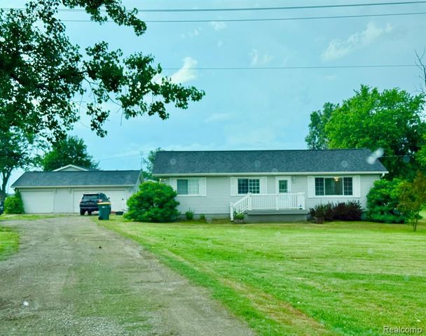 11508 Grand Blanc Road, Gaines, MI 48436