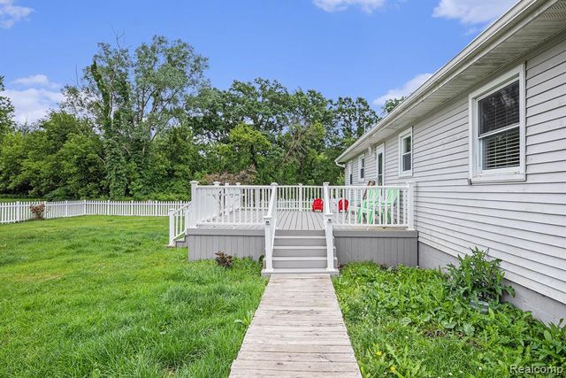 11508 Grand Blanc Road, Gaines, MI 48436