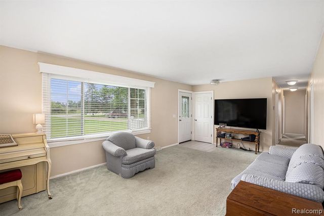 11508 Grand Blanc Road, Gaines, MI 48436