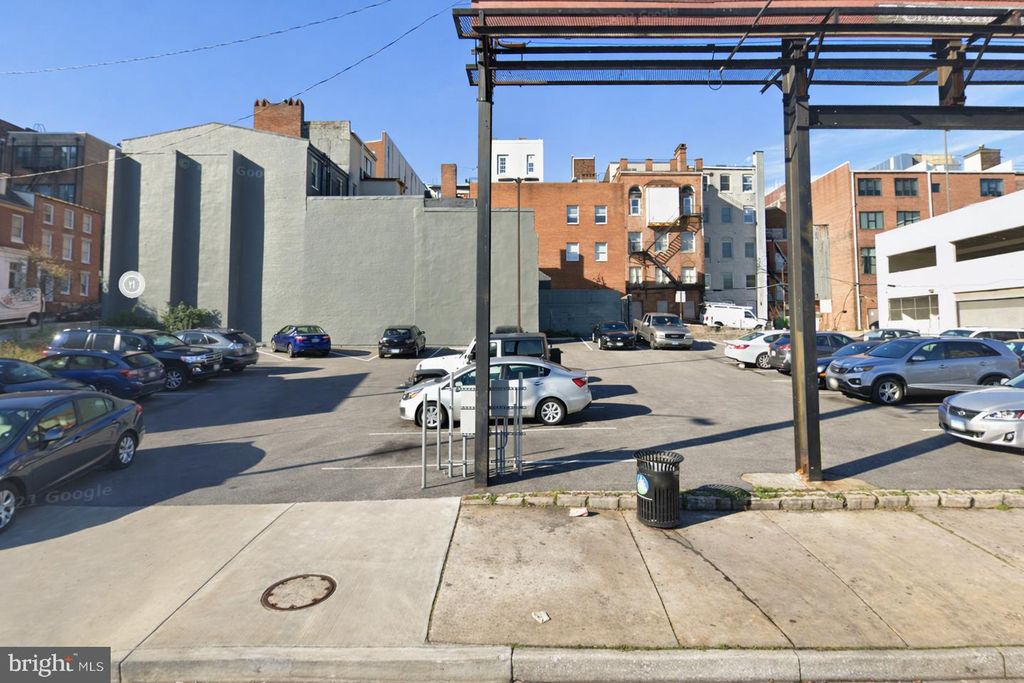 Image 1 of property listing at 404 SAINT PAUL ST, Baltimore, MD 21202